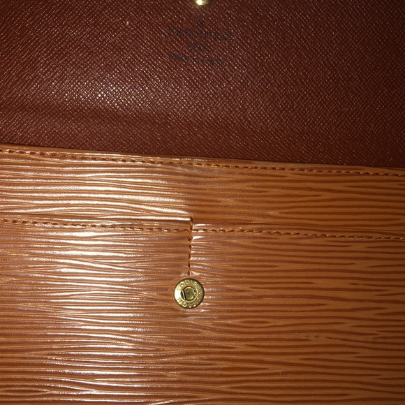 LOUIS VUITTON Cipango Gold Epi Porte Feuille Sarah Long Bifold Wallet SR0011 - Picture 4 of 17